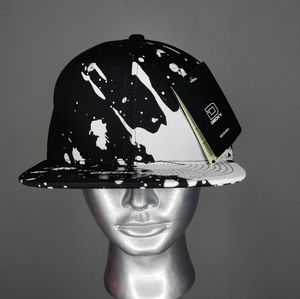 Decky Flat bill Snapback Hat